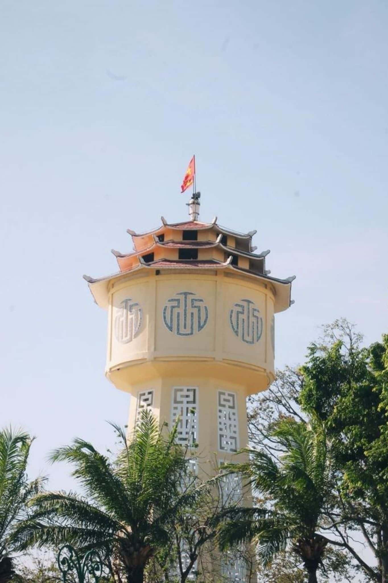 Phan Thiết Water Tower — photo 1
