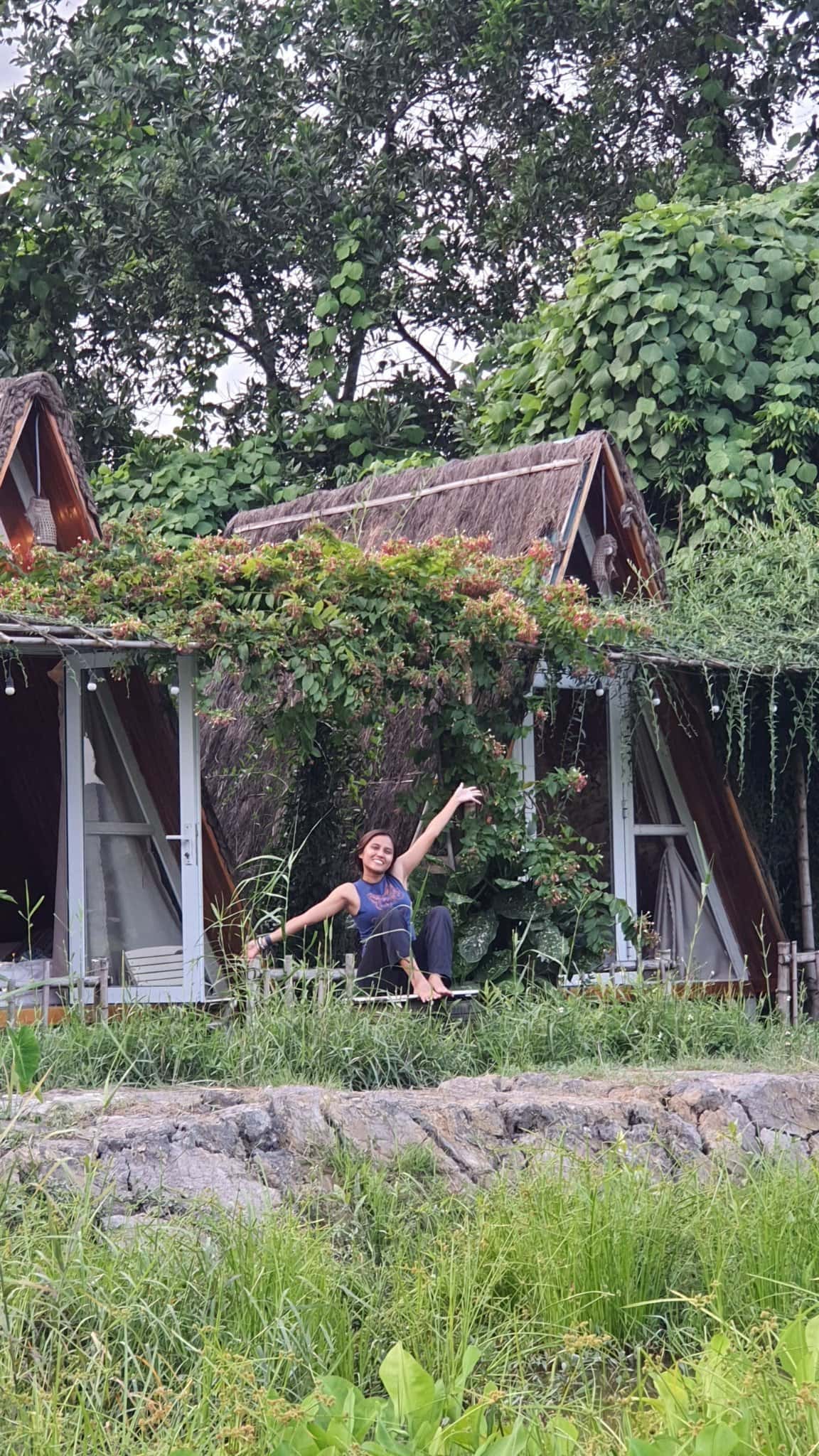 justfly trang an lamia bungalow triangle house couple ninh binh 
