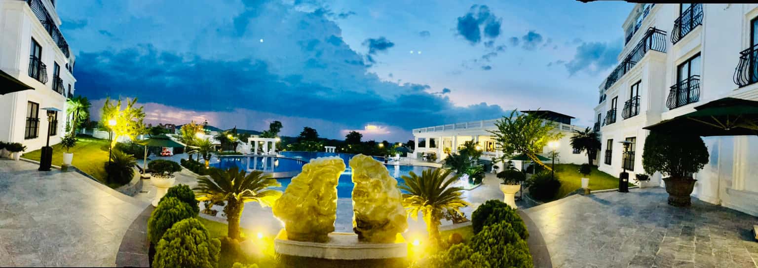 justfly canh quan chung glory resort son tay