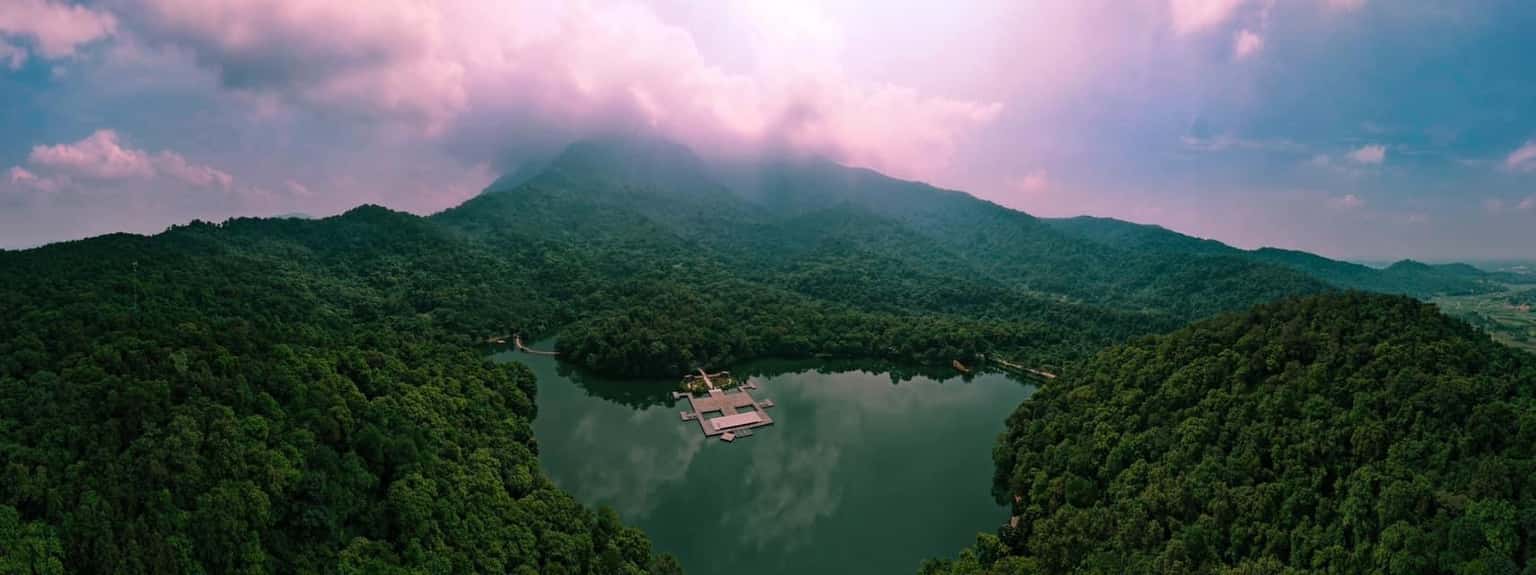 thien son suoi nga ba vi
