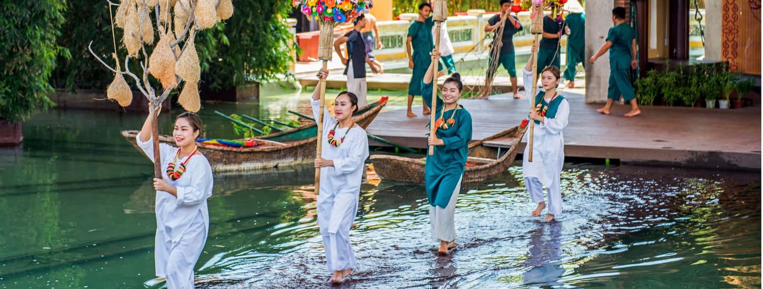 justfly vinwonders nam hoi an