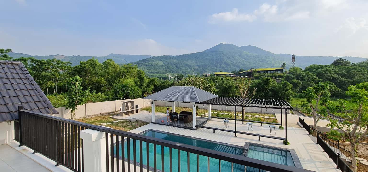 justfly crab house hoa binh