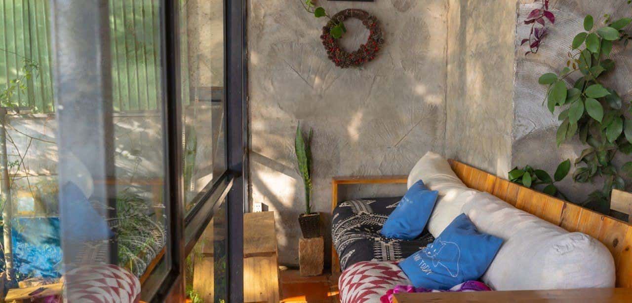 justfly khu cafe the lake house da lat