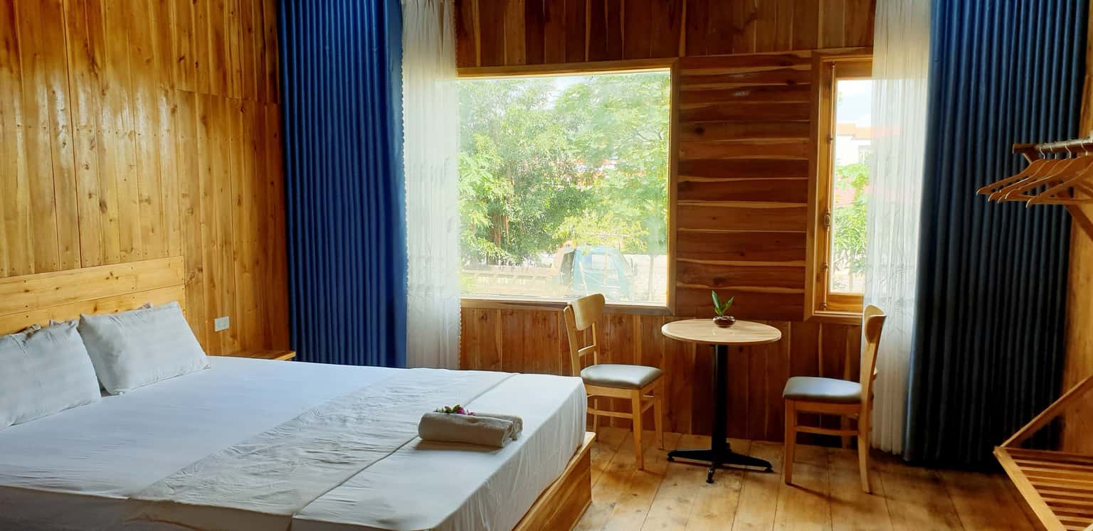 justfly king room tuyets homestay ninh binh