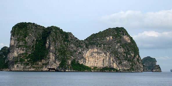 hang tien ong dia diem du lich ha long attvdo18