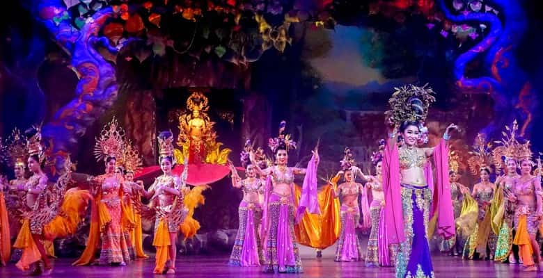 justfly alcazar show pattaya thai lan