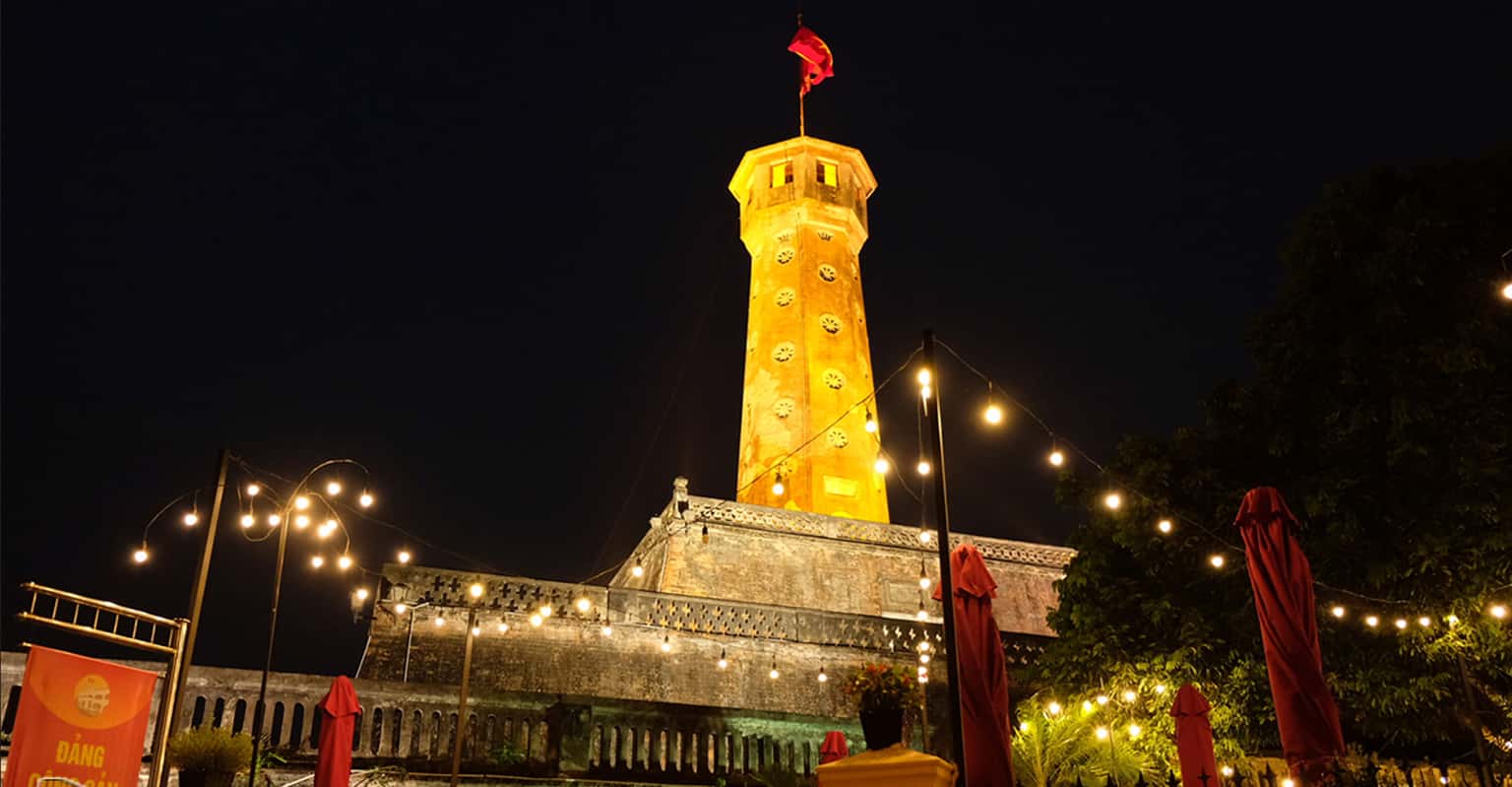 cot co ha noi ba dinh dia diem du lich ha noi atthan24