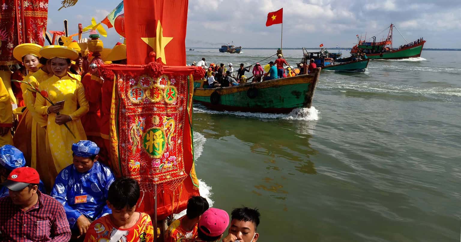 lang ca ong dia diem du lich vung tau attvut35