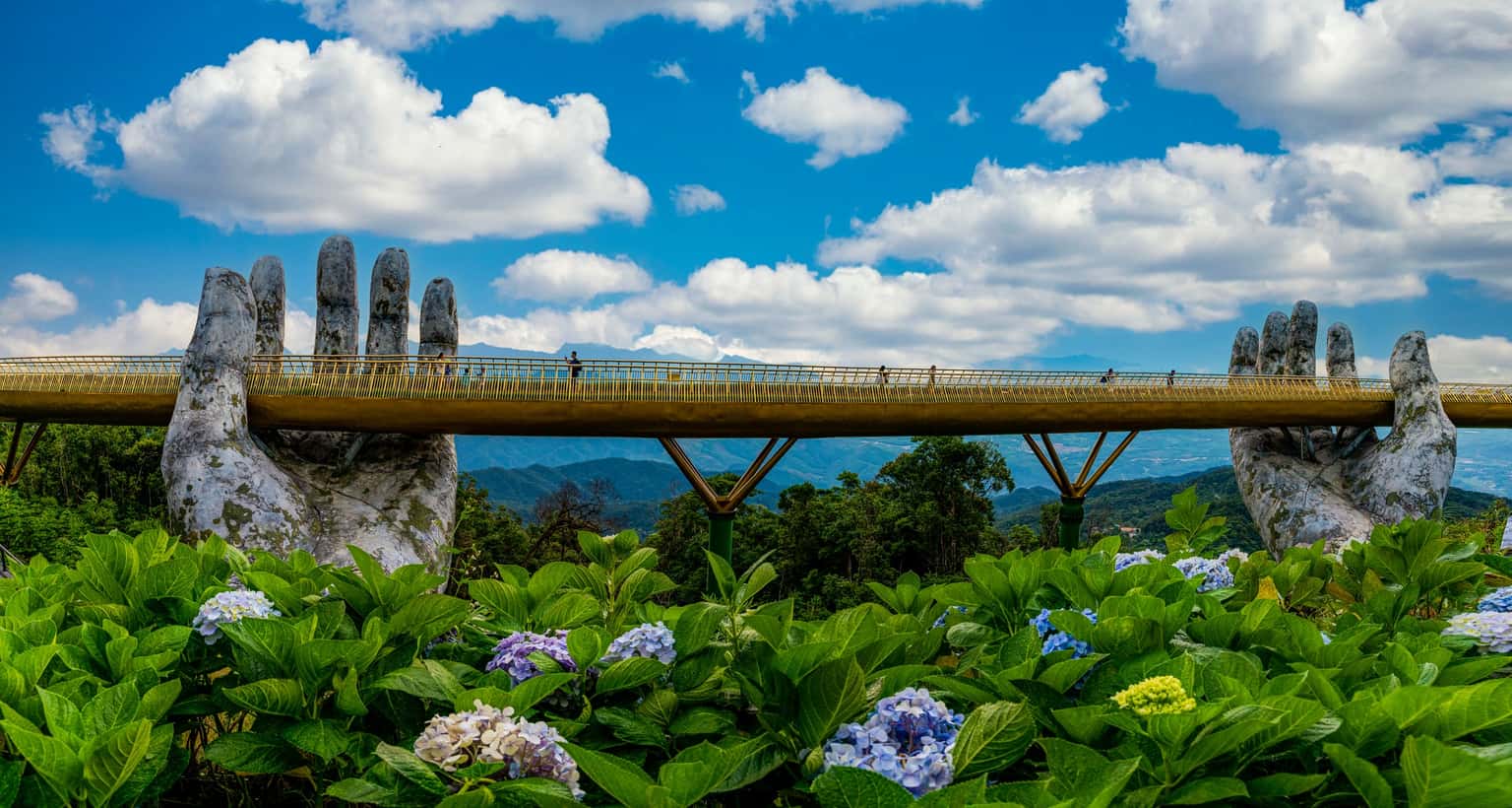 justfly cau vang da nang