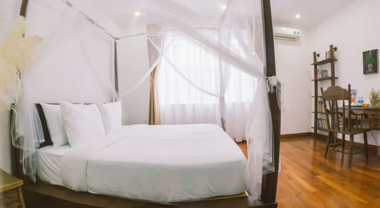 justfly ann house ha long