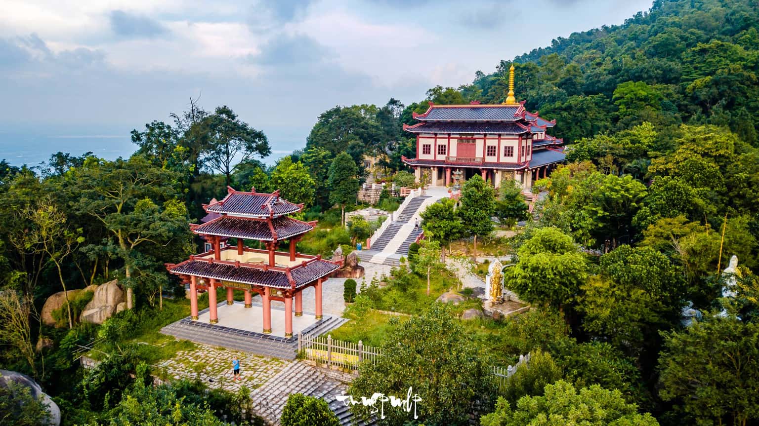 kham pha chua linh buu thien tu vung tau 