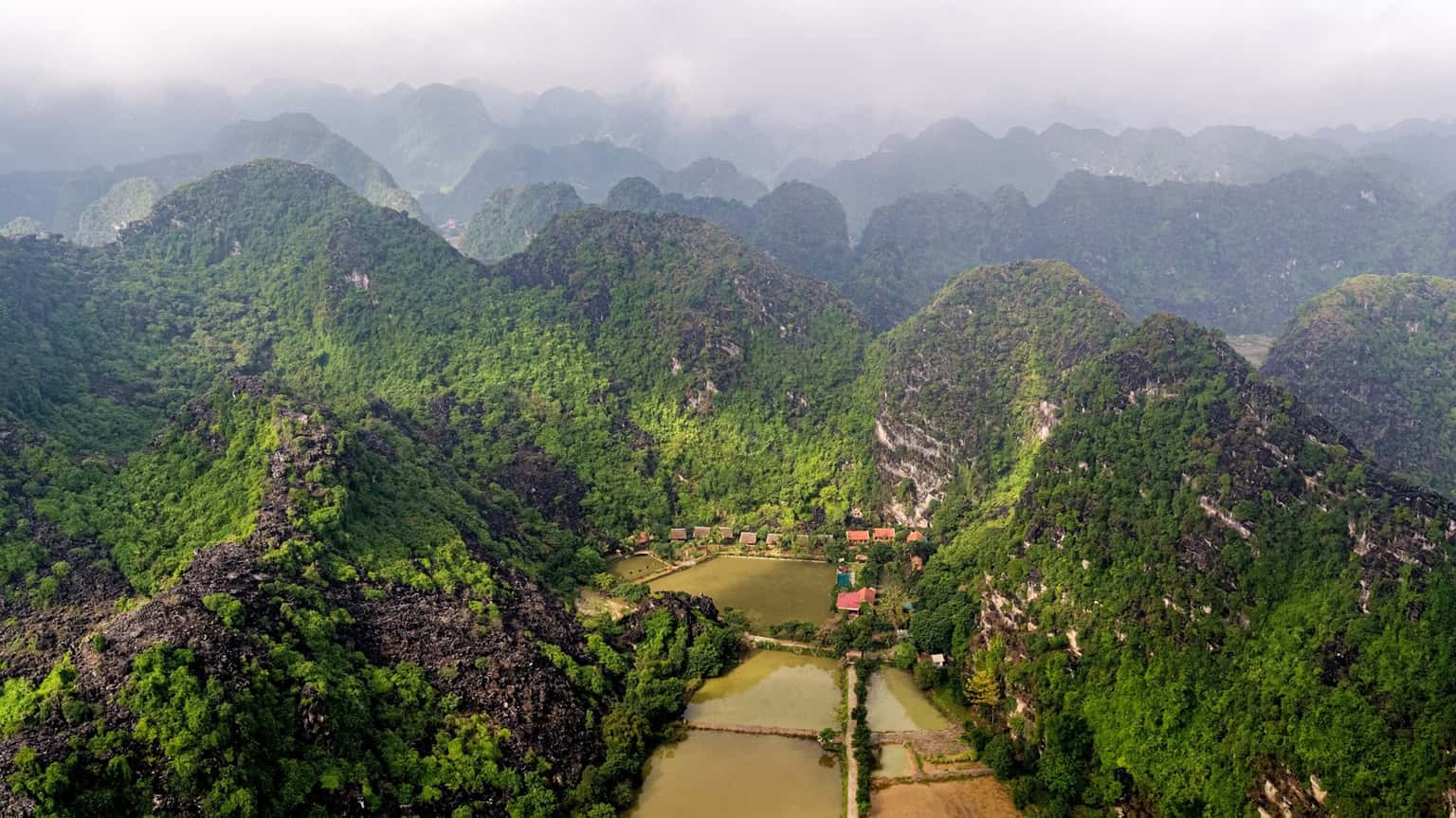 justfly ans eco garden ninh binh