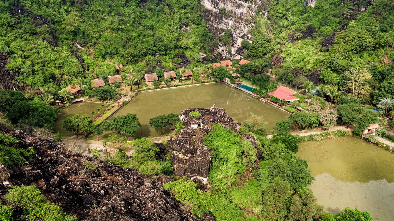 justfly ans eco garden ninh binh