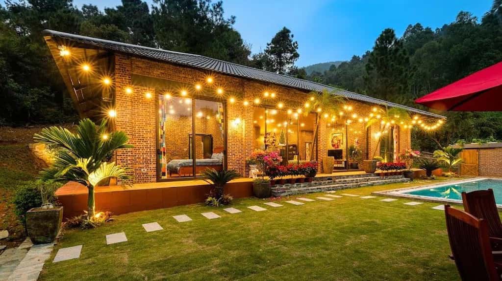 brick house tam dao