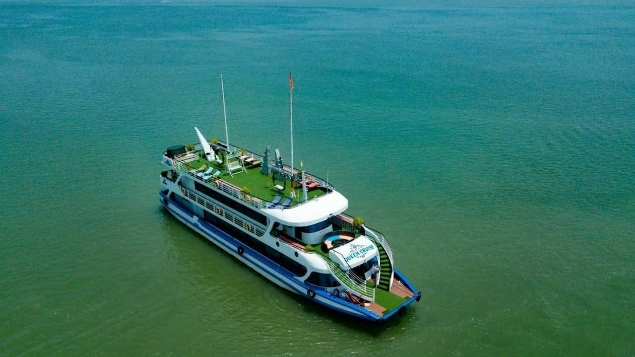 queen cruise ha long 