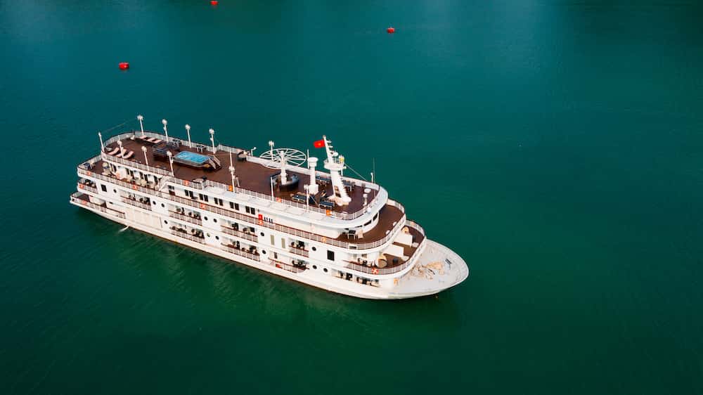 paradise elegance cruise 31 cabins ha long