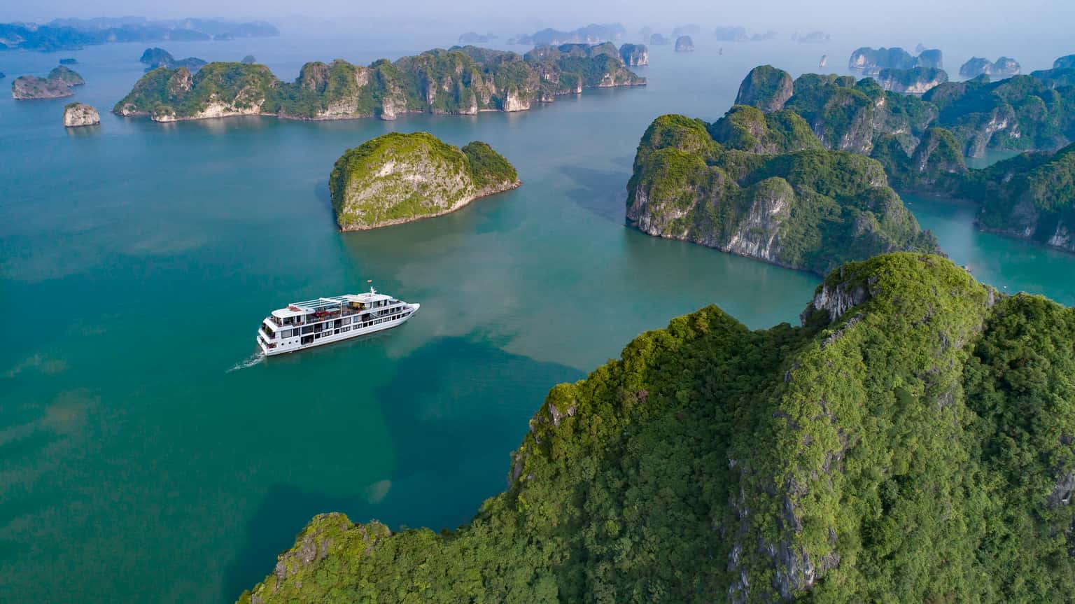 athena royal cruise ha long bay