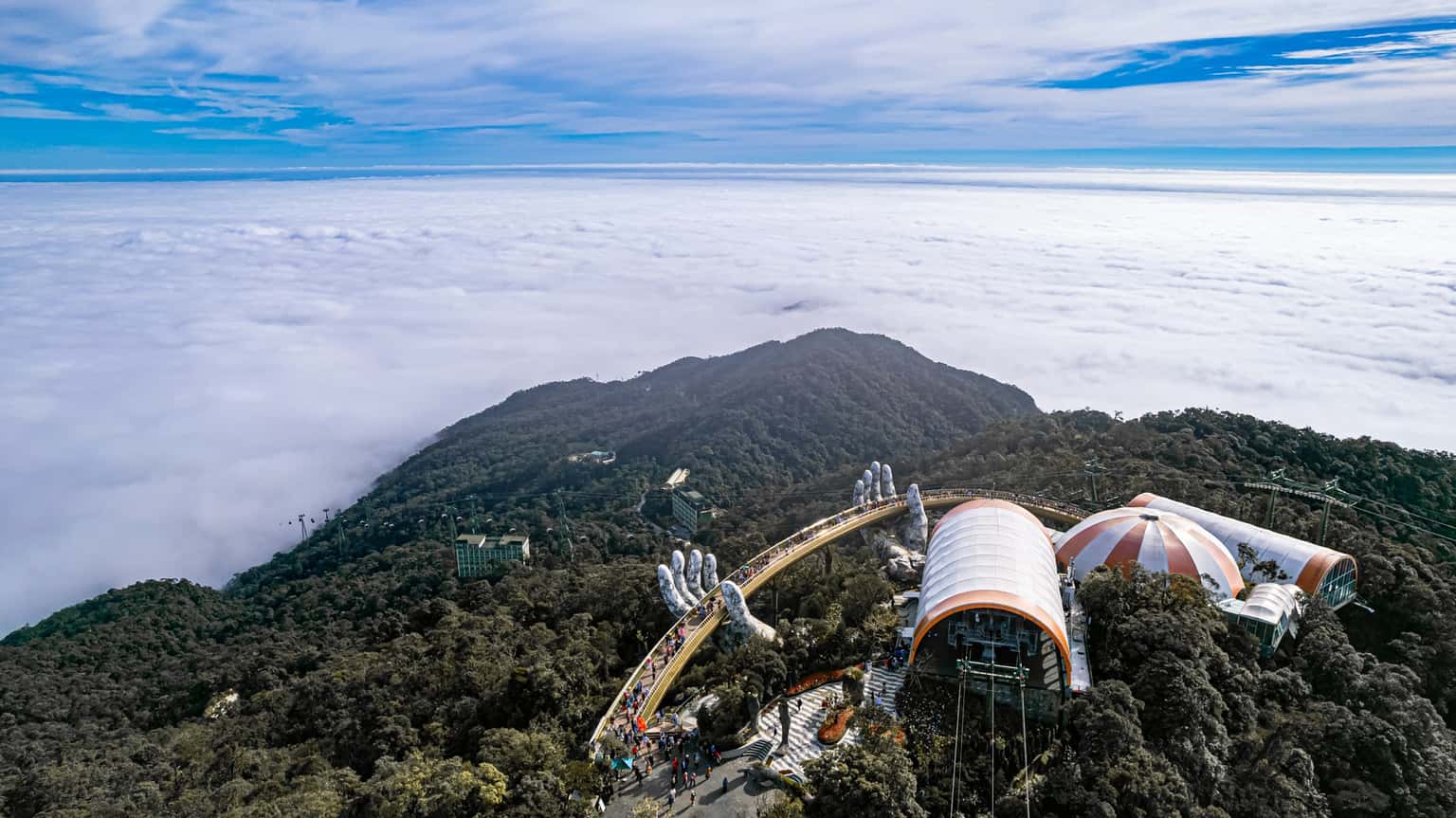 justfly cau vang da nang