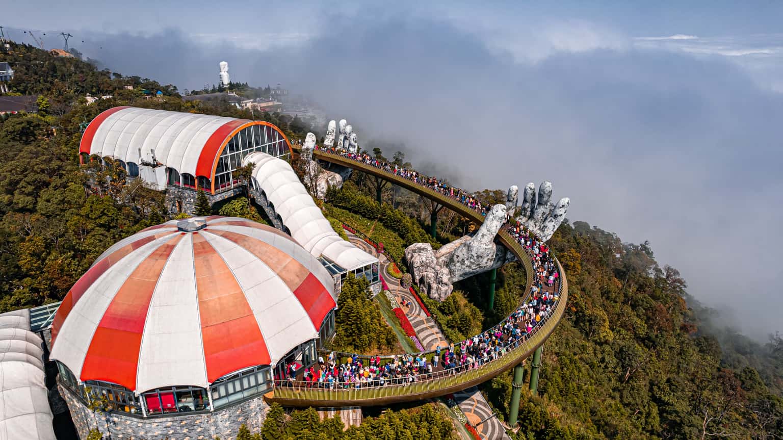 justfly cau vang da nang