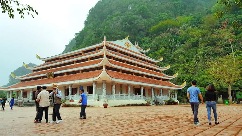chua tien hoa binh