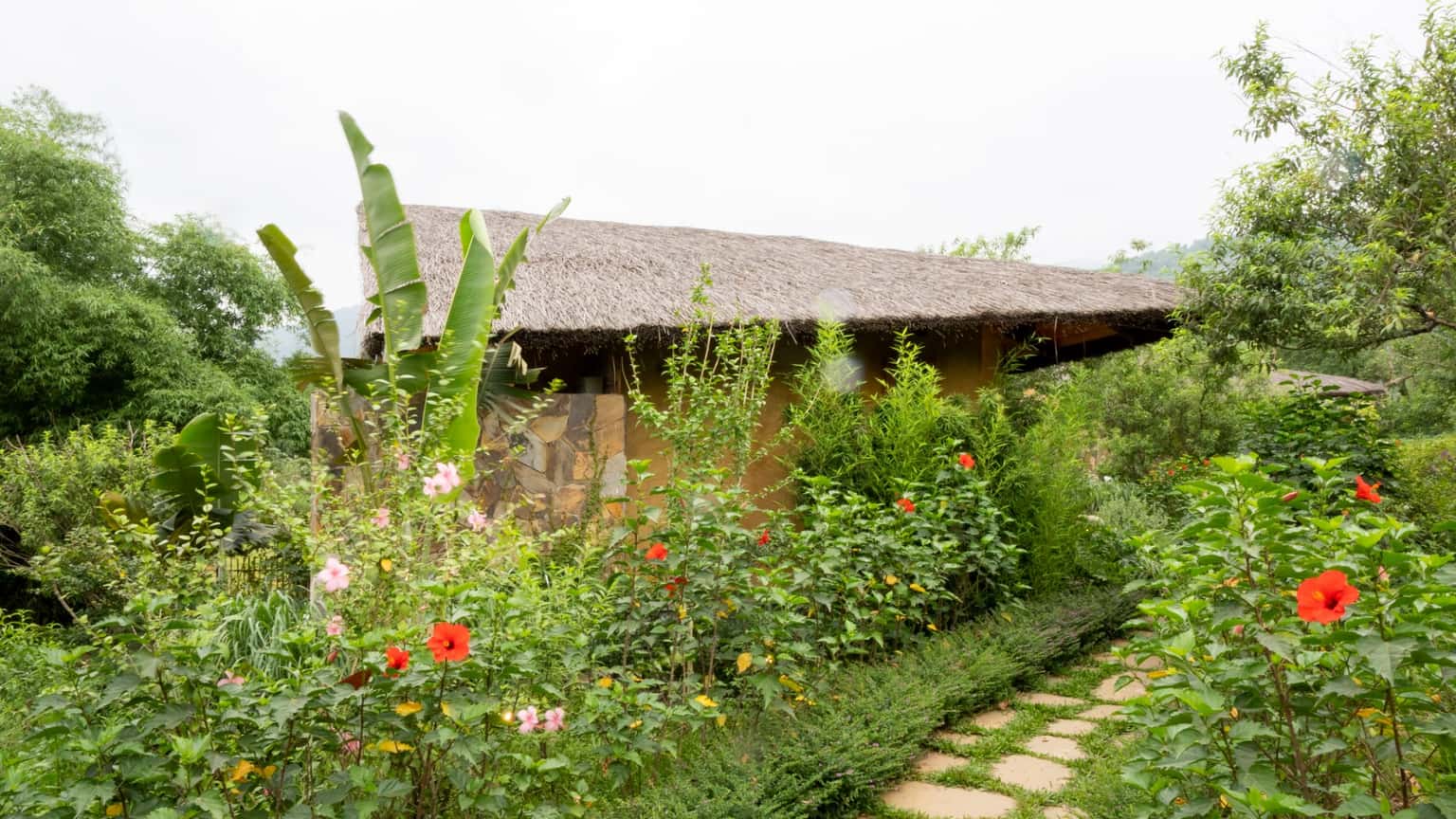 Bungalow - Satoyama tại Lương Sơn, Hoà Bình — ảnh 11