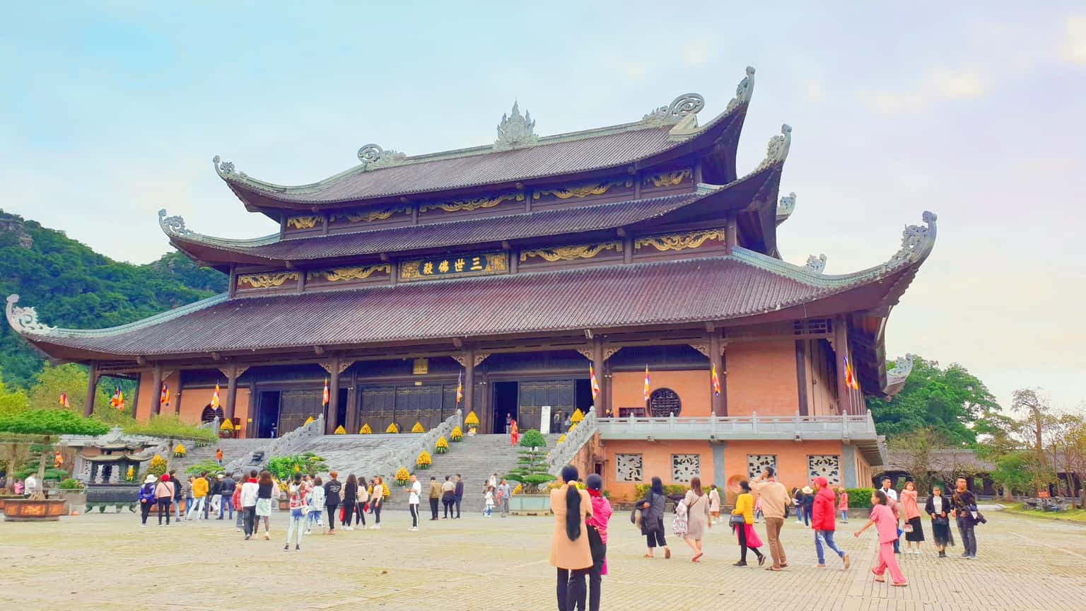 justfly chua bai dinh ninhbinh