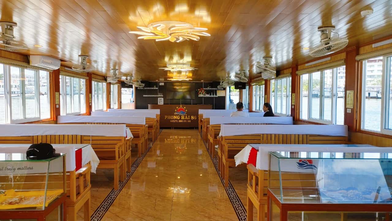 justfly dinning room cruise ha long