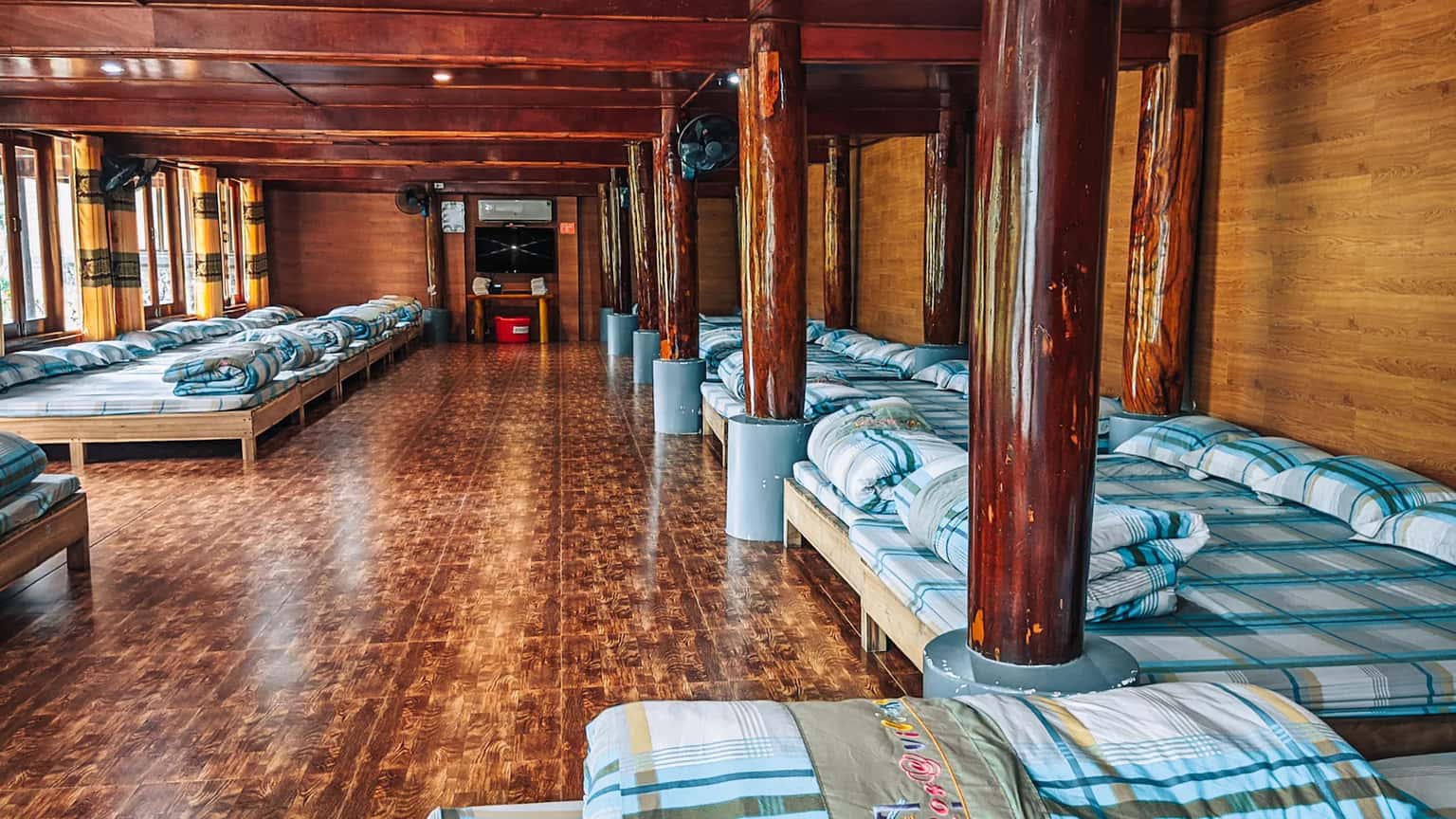 justfly thung nham resort nha san tap the ninh binh