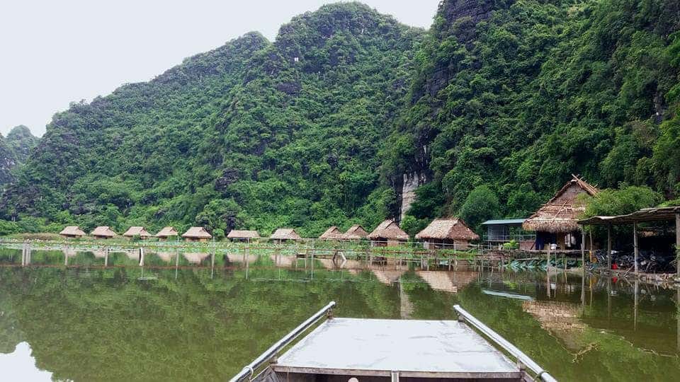 justfly ninh binh valley homestay bungalow mat nuoc ninh binh