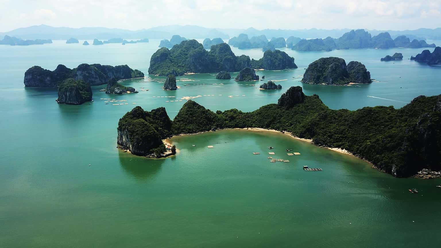 vinh bai tu long ha long 