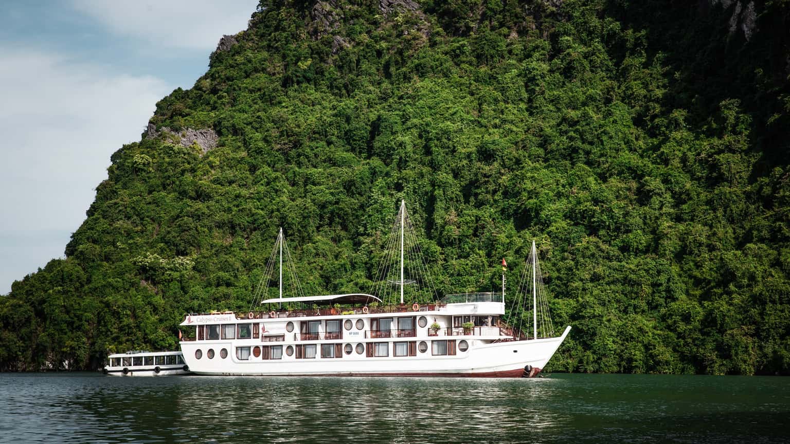 du thuyen calypso cruise oriental ha long bay