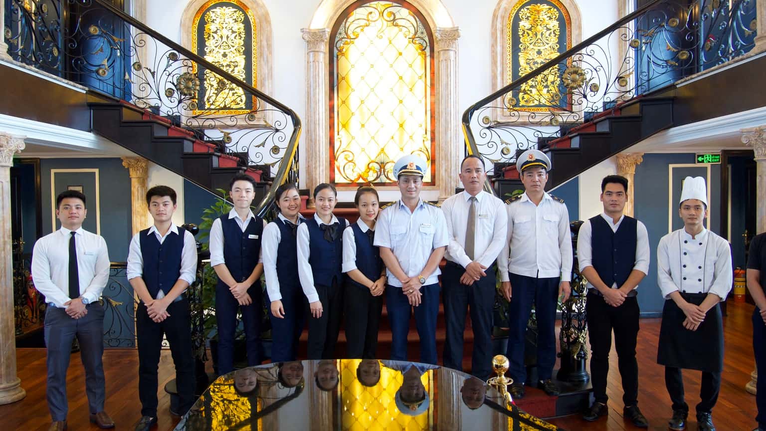 justfly le theatre cruise ha long