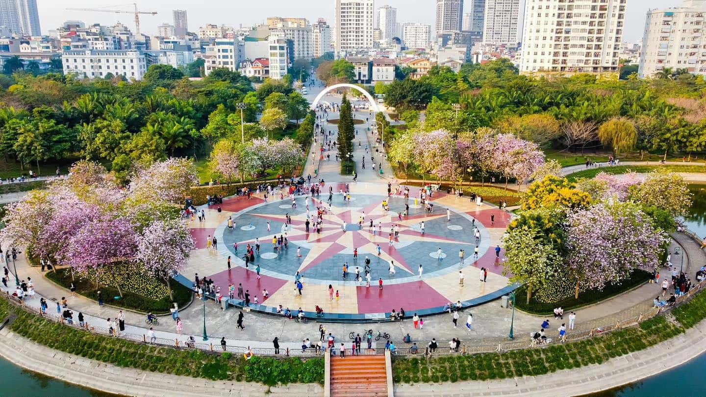 justfly cong vien cau giay hanoi