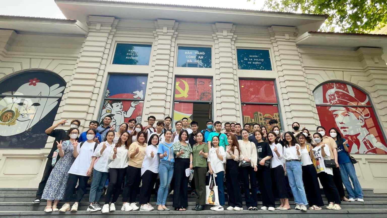justfly bao tang cong an hanoi