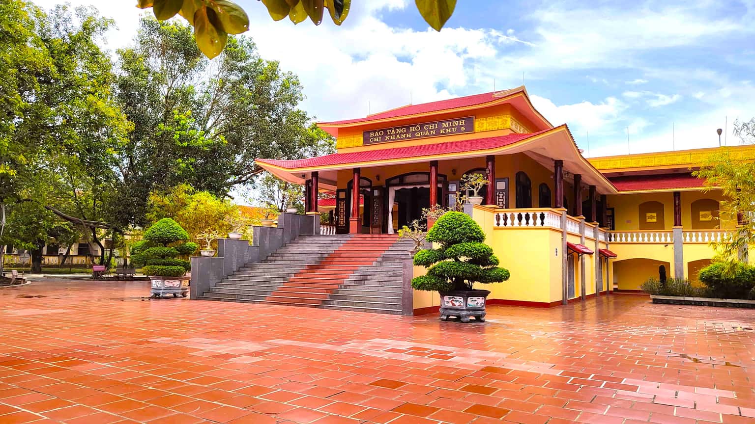 justfly bao tang ho chi minh chi nhanh quan khu 5 da nang