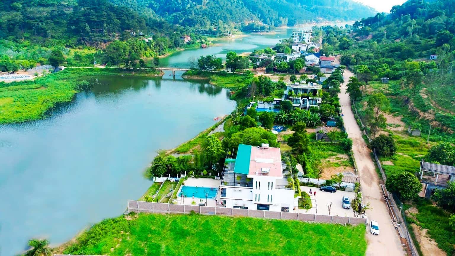 Sunland Villa at Đồng Đò Lake, Sóc Sơn — photo 6