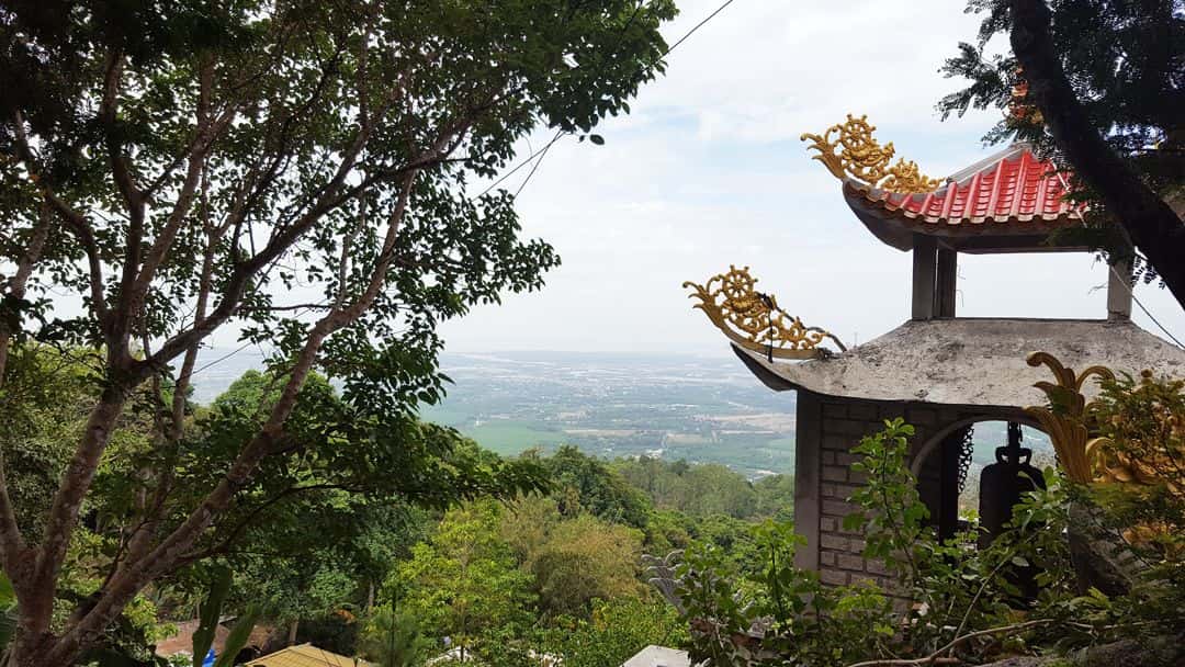 chua hang mai trekking nui dinh vung tau