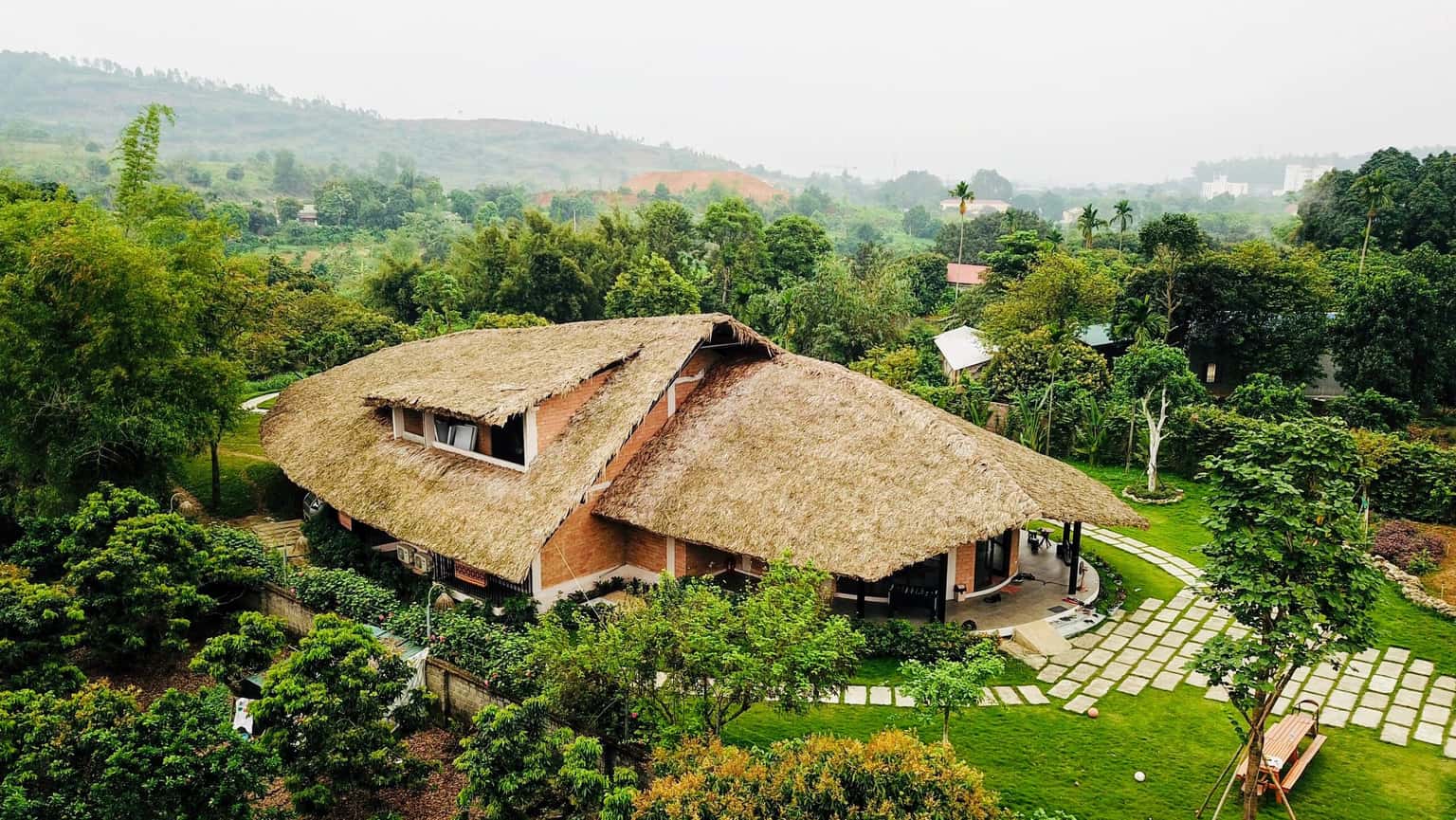 Wehome Nhà Lá in Lương Sơn, Hoà Bình — photo 1
