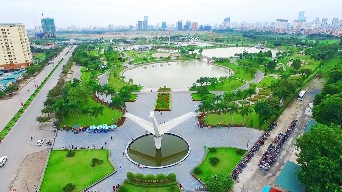 justfly cong vien hoa binh hanoi