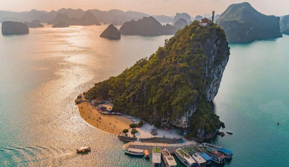 dao titop ha long