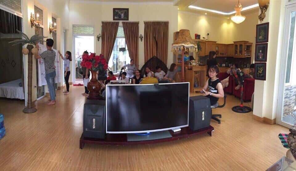 biet thu view vuon rose homestay ninh binh