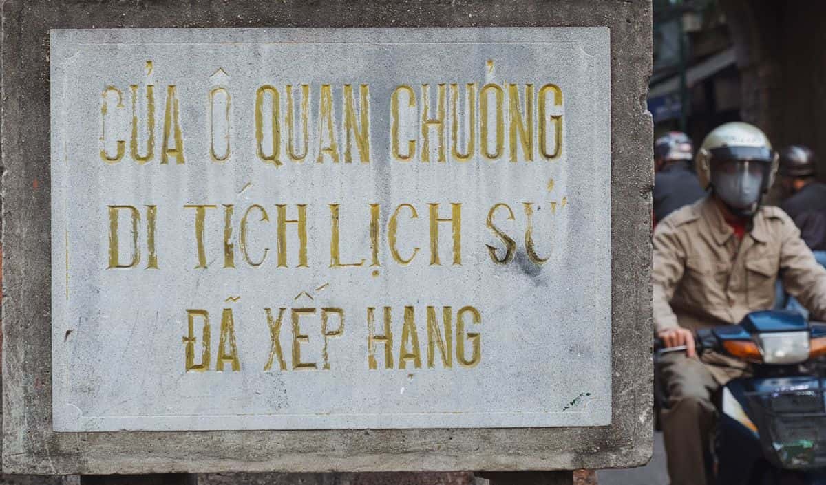 justfly o quan chuong hanoi