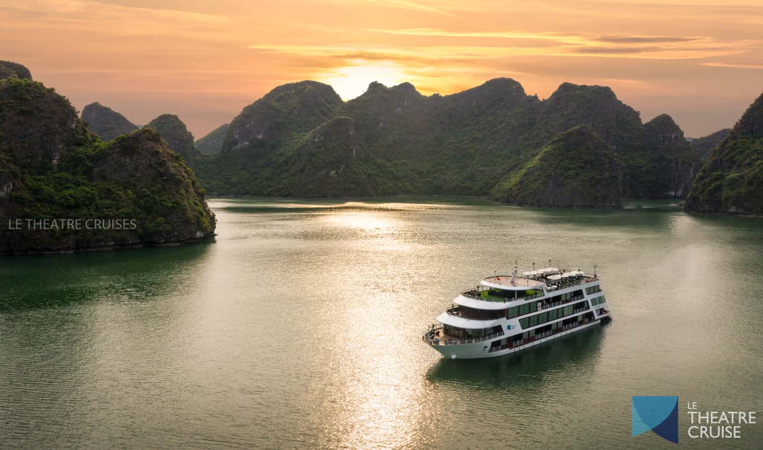 justfly le theatre cruise ha long