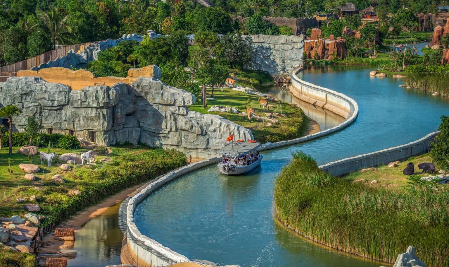 justfly vinwonders nam hoi an