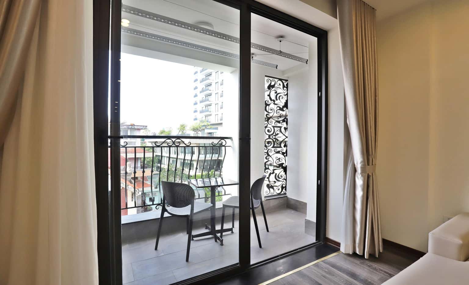 justfly 504 paradise tay ho ha noi 
