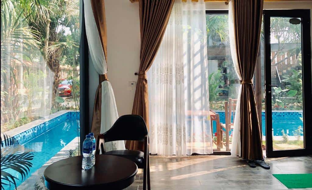 phong doi view ho nuoc king kong homestay ninh binh