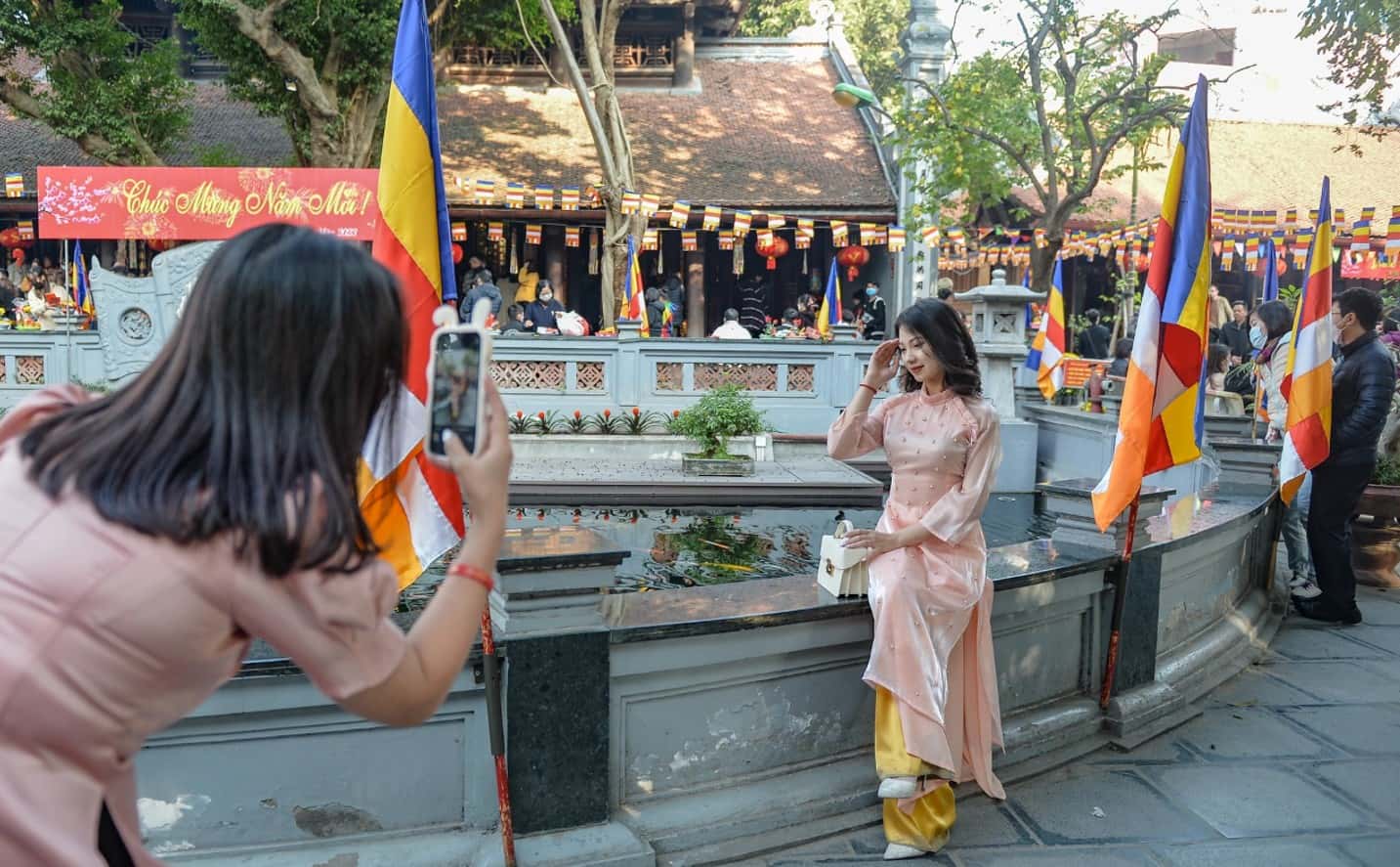 justfly chua ha hanoi
