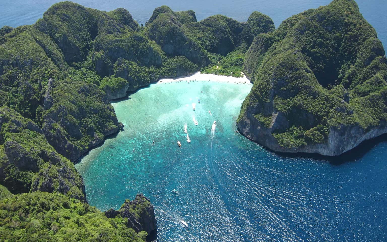 HCM - Phuket - Đảo Phi Phi - Vịnh Maya (4N3Đ) 