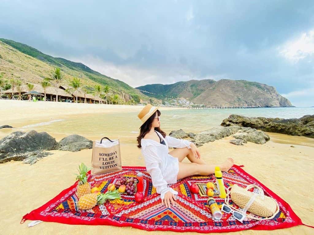 Kỳ Co - Eo Gió - Tịnh Xá Ngọc Hoà - Cánh Đồng Quạt Gió