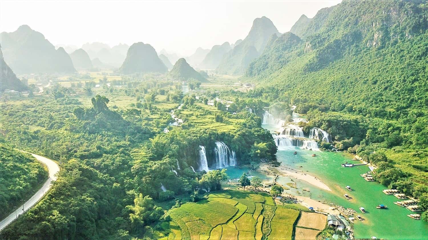 Vòng Cung Đông Bắc (5N4Đ): Hà Giang - Cao Nguyên Đá - Thác Bản Giốc - Động Ngườm Ngao - Hồ Ba Bể 